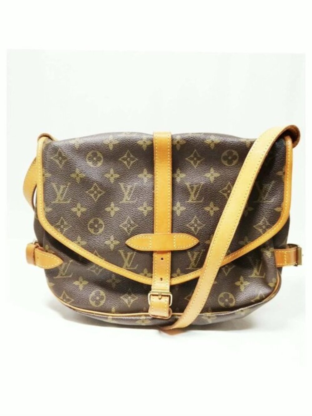 Authentic Louis Vuitton Saumur 30 Monogram Crossbody Messenger Bag - Picture 2 of 16